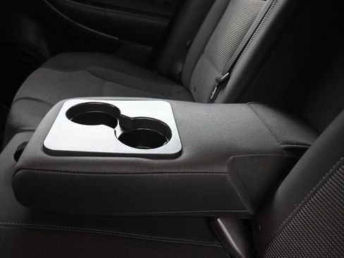Used 2018 Ford Taurus SEL FWD image 29