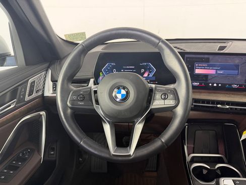 Used 2024 BMW X1 xDrive28i w/ Premium Package image 16