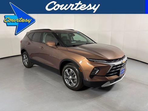 Used 2023 Chevrolet Blazer LT w/ Convenience Package FWD image 1