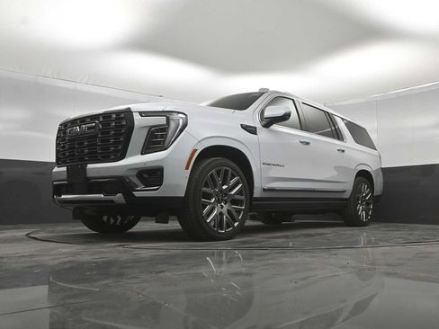 New 2026 GMC Yukon XL Denali Ultimate AWD/4WD image 34