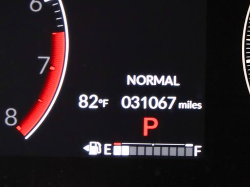 Used 2024 Honda Pilot EX-L image 16