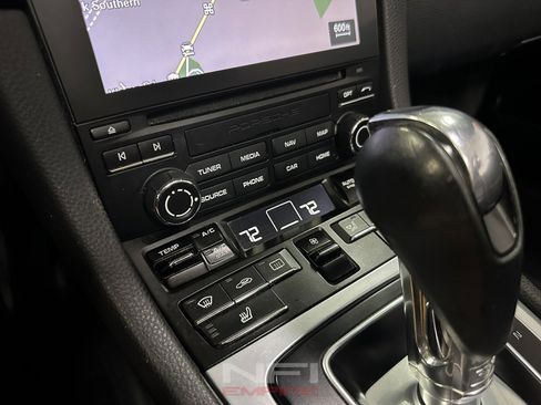 Used 2017 Porsche 718 Boxster Roadster 2D image 37