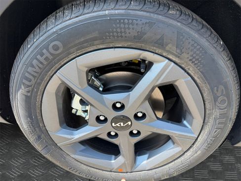 New 2025 Kia K4 LXS image 20