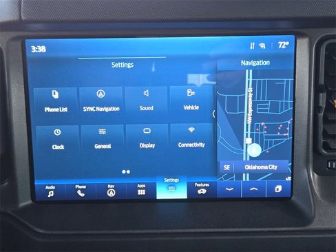 Used 2024 Ford Bronco Badlands image 12