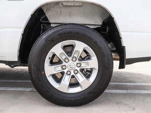 Used 2024 RAM 1500 Laramie RWD image 10