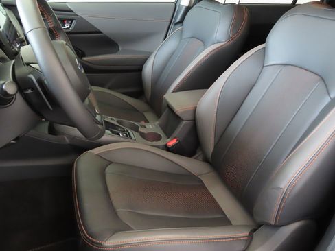 Used 2025 Subaru Crosstrek 2.5i Limited w/ Crosstrek Mirror Package image 13