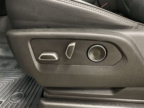 Used 2021 GMC Yukon Denali image 14