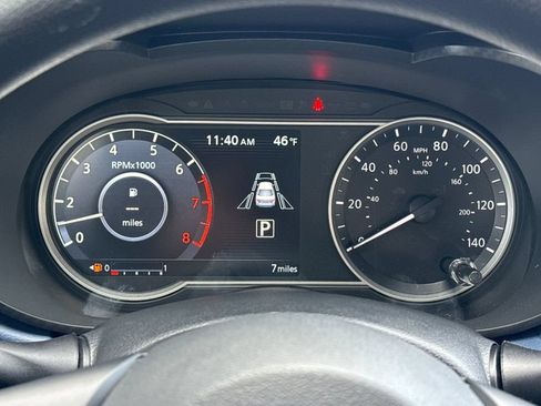 New 2025 Nissan Versa SV w/ Trunk Package FWD image 20