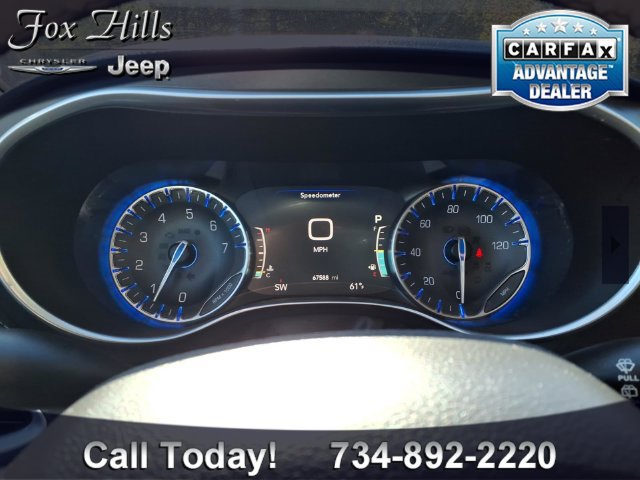 Used 2020 Chrysler Pacifica Limited w/ 8-pass Seating Package FWD image 20