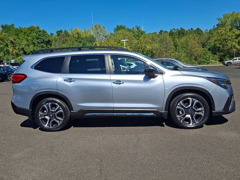 Used 2024 Subaru Ascent Touring w/ Popular Package #2 AWD/4WD image 7