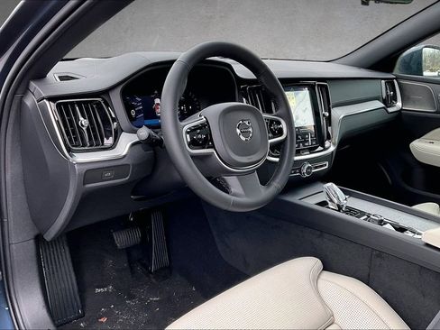 New 2026 Volvo V60 B5 Cross Country Ultra w/ Protection Package Premier AWD/4WD image 7
