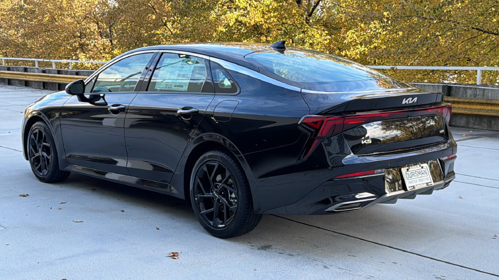 New 2026 Kia K5 GT-Line FWD image 3