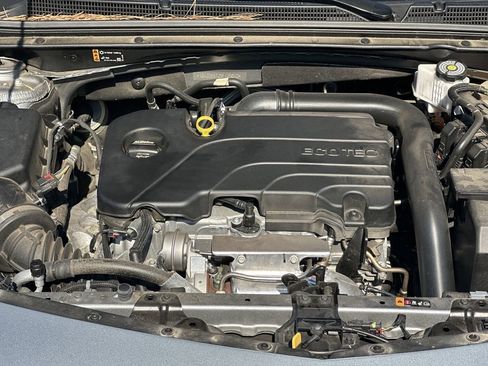 Used 2025 Chevrolet Malibu LT image 12