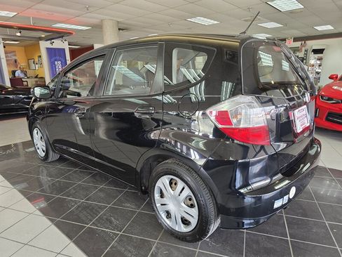 Used 2010 Honda Fit image 6