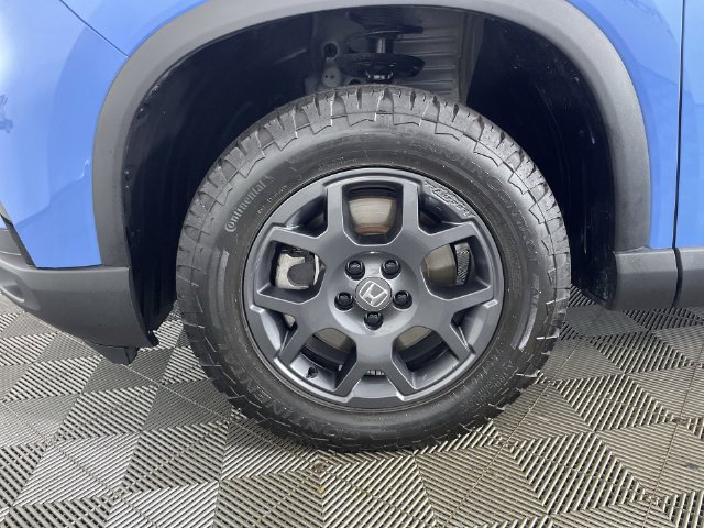 Used 2025 Honda Pilot TrailSport image 16