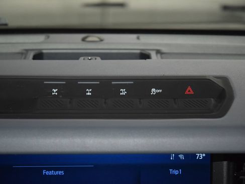 Used 2024 Ford Bronco Everglades AWD/4WD image 29