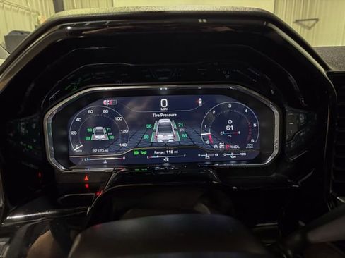 Used 2024 GMC Sierra 2500 SLE image 18