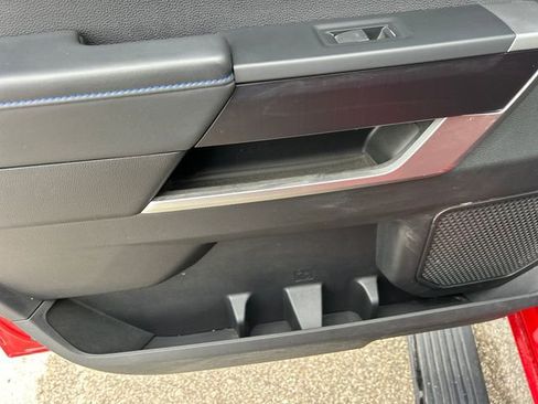 Used 2022 Toyota Tundra Platinum image 40