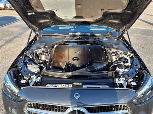 Used 2022 Mercedes-Benz C 300 C 300 image 3