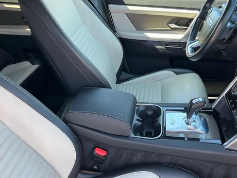 Used 2020 Land Rover Discovery Sport SE R-Dynamic AWD/4WD image 10