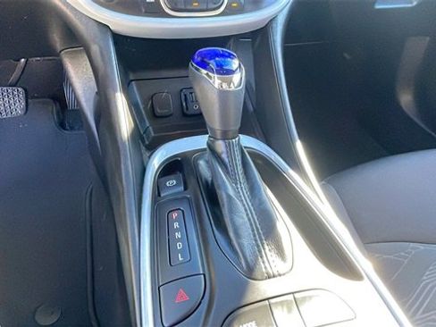 Used 2019 Chevrolet Volt LT image 16
