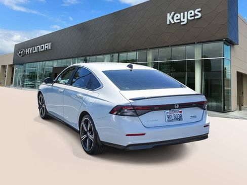 Used 2024 Honda Accord Sport image 7