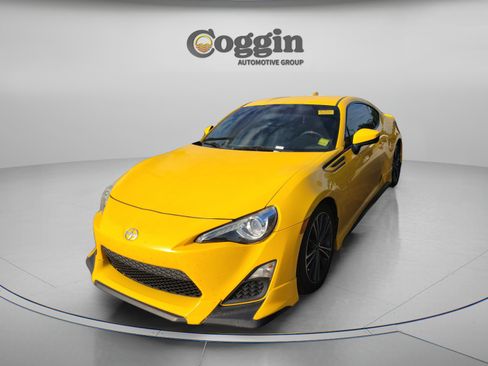 Used 2015 Scion FR-S Release Series 1.0 RWD image 1