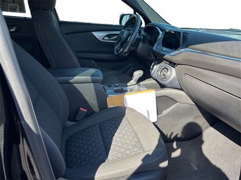 Used 2022 Chevrolet Blazer LT image 15