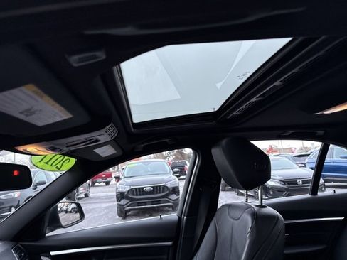 Used 2017 BMW 330i xDrive Sedan image 30