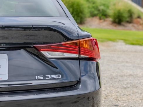 Used 2020 Lexus IS 350 F Sport w/ F Sport Package RWD image 10