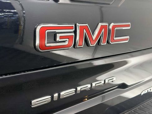 Used 2023 GMC Sierra 1500 AT4 image 11