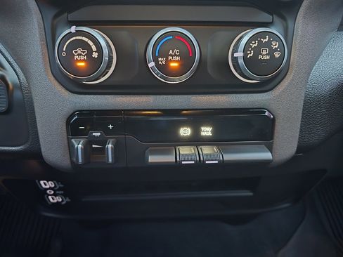 Used 2021 RAM 3500 Tradesman image 14