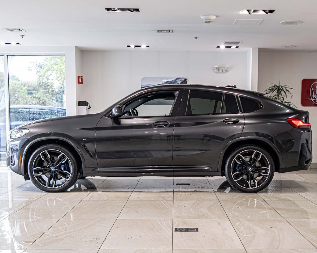 Used 2023 BMW X4 M40i AWD/4WD image 6