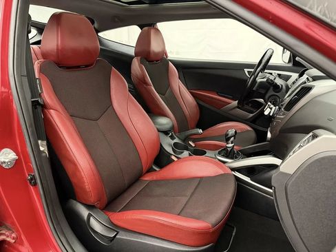 Used 2014 Hyundai Veloster w/ Style Package 02 FWD image 23
