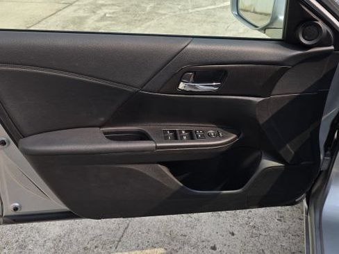 Used 2014 Honda Accord EX image 15