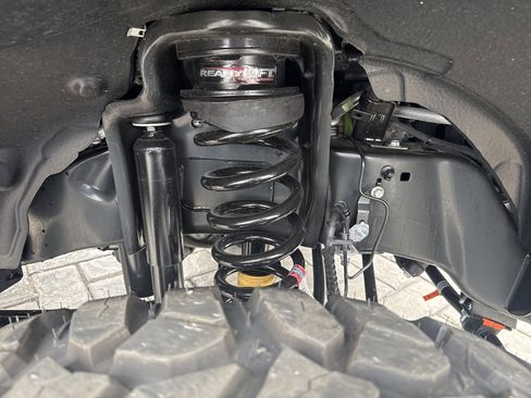 Used 2026 Ford F450 Platinum w/ FX4 Off-Road Package image 5