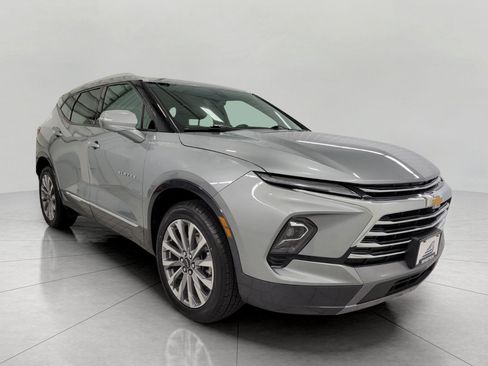 Used 2024 Chevrolet Blazer Premier w/ Driver Confidence II Package AWD/4WD image 1