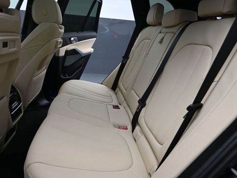 Used 2021 BMW X5 sDrive40i w/ Premium Package image 16