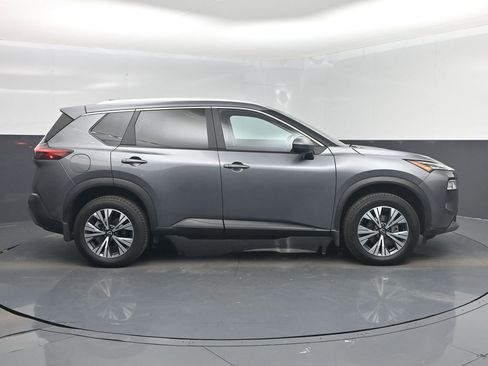 Used 2023 Nissan Rogue SV w/ SV Premium B Package image 30