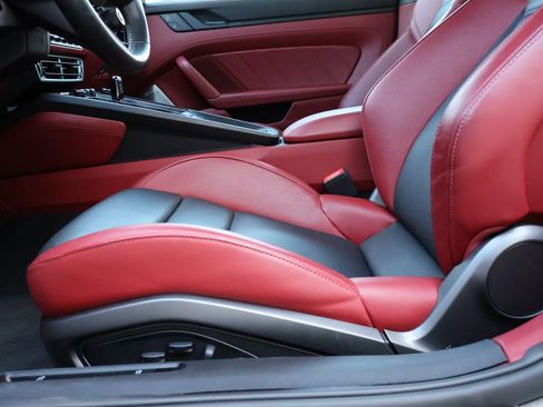 Used 2023 Porsche 911 Targa 4 GTS image 39