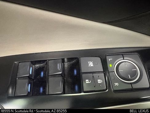 Used 2014 Lexus IS 350 w/ Navigation Package RWD image 17