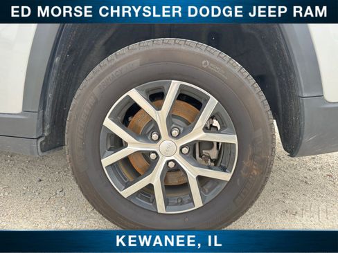 Used 2024 Jeep Grand Cherokee L Limited w/ Luxury Tech Group II AWD/4WD image 18