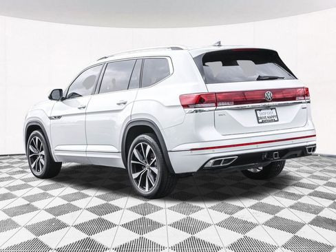 Used 2024 Volkswagen Atlas SEL Premium R-Line image 15