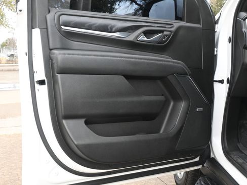 Used 2021 GMC Yukon Denali w/ LPO, Illumination Package image 19