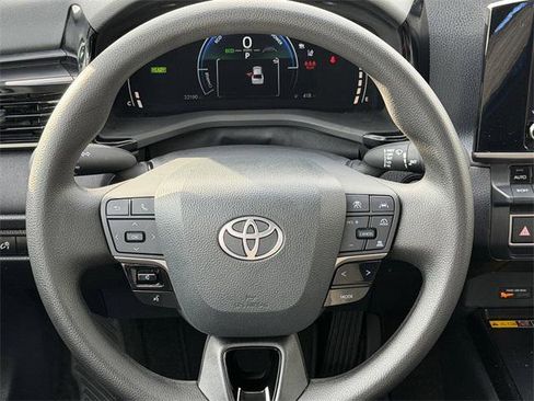 Certified 2025 Toyota Camry LE image 11