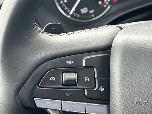 Used 2024 Cadillac XT6 Luxury w/ LPO, Floor Liner Package image 32