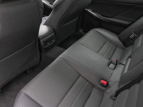Used 2019 Lexus IS 300 F Sport w/ F Sport Package RWD image 34