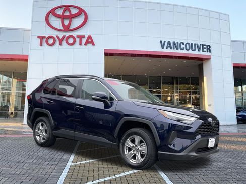 Certified 2025 Toyota RAV4 XLE AWD/4WD image 1