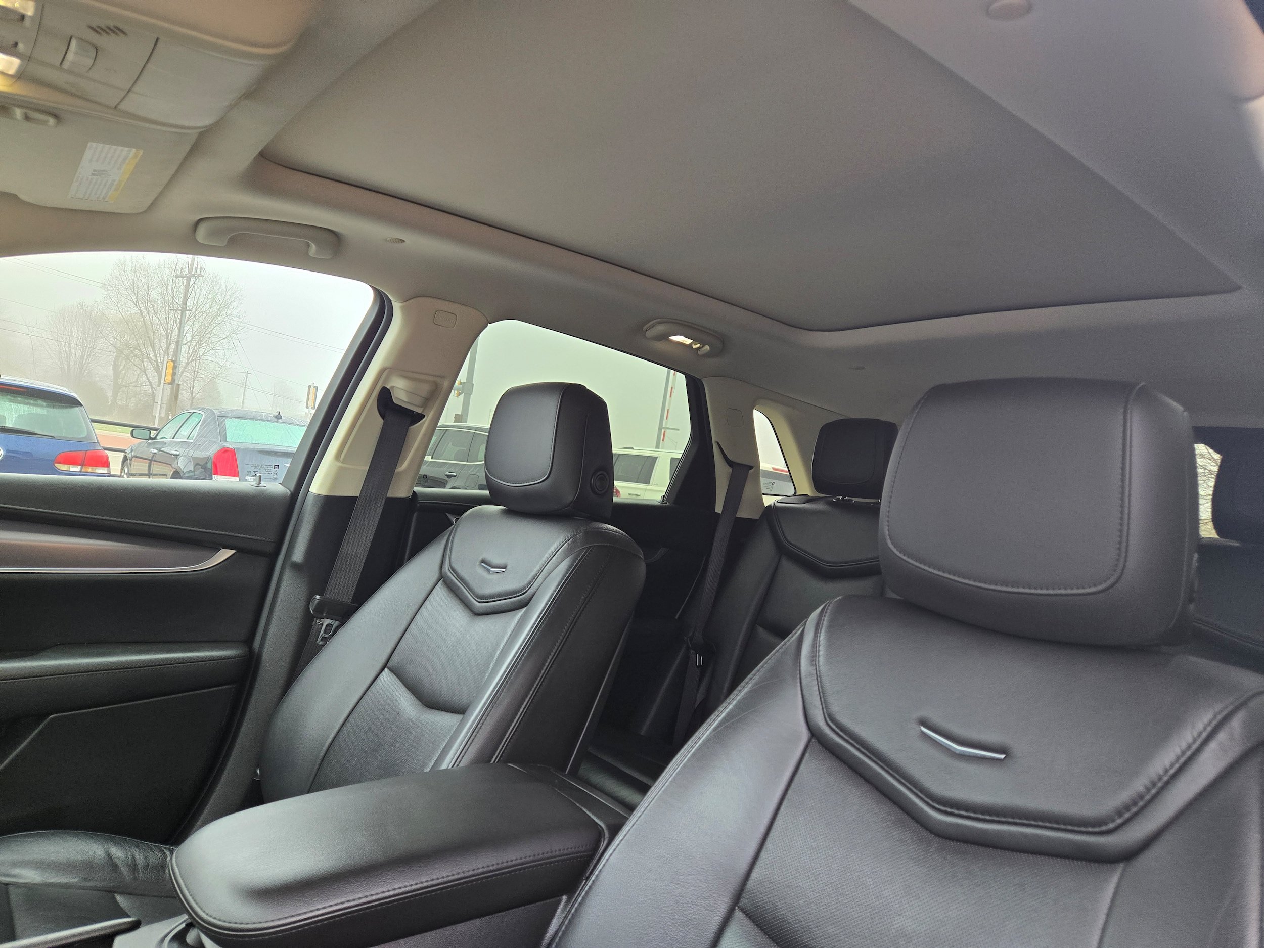 Used 2018 Cadillac XT5 Luxury AWD/4WD image 9
