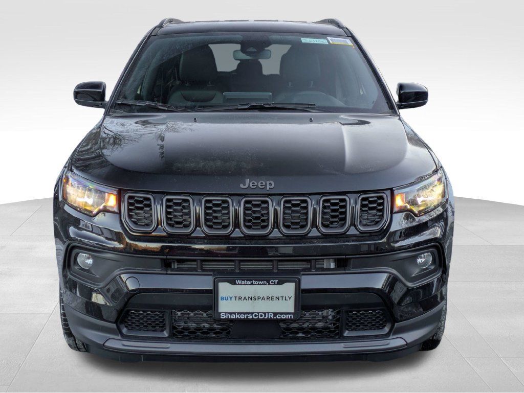 Used 2026 Jeep Compass Latitude AWD/4WD image 8